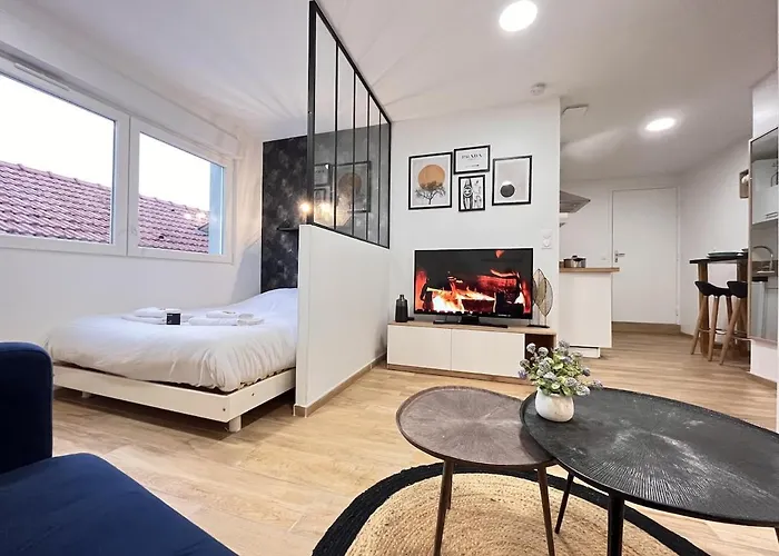 Paris 24 - Calme, Cosy Proche Centre Apartment Reims